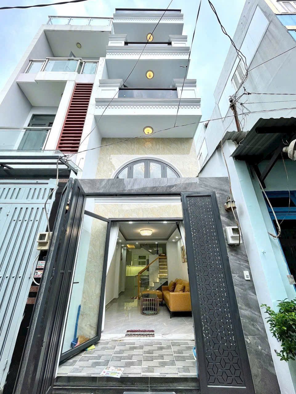 Giá dưới 4 tỷ. Căn 36.9m2 hẻm 5m Nguyễn Thiện Thuật, Q3 thông ra Nguyễn Đình Chiểu. Xây 3 tầng lửng
