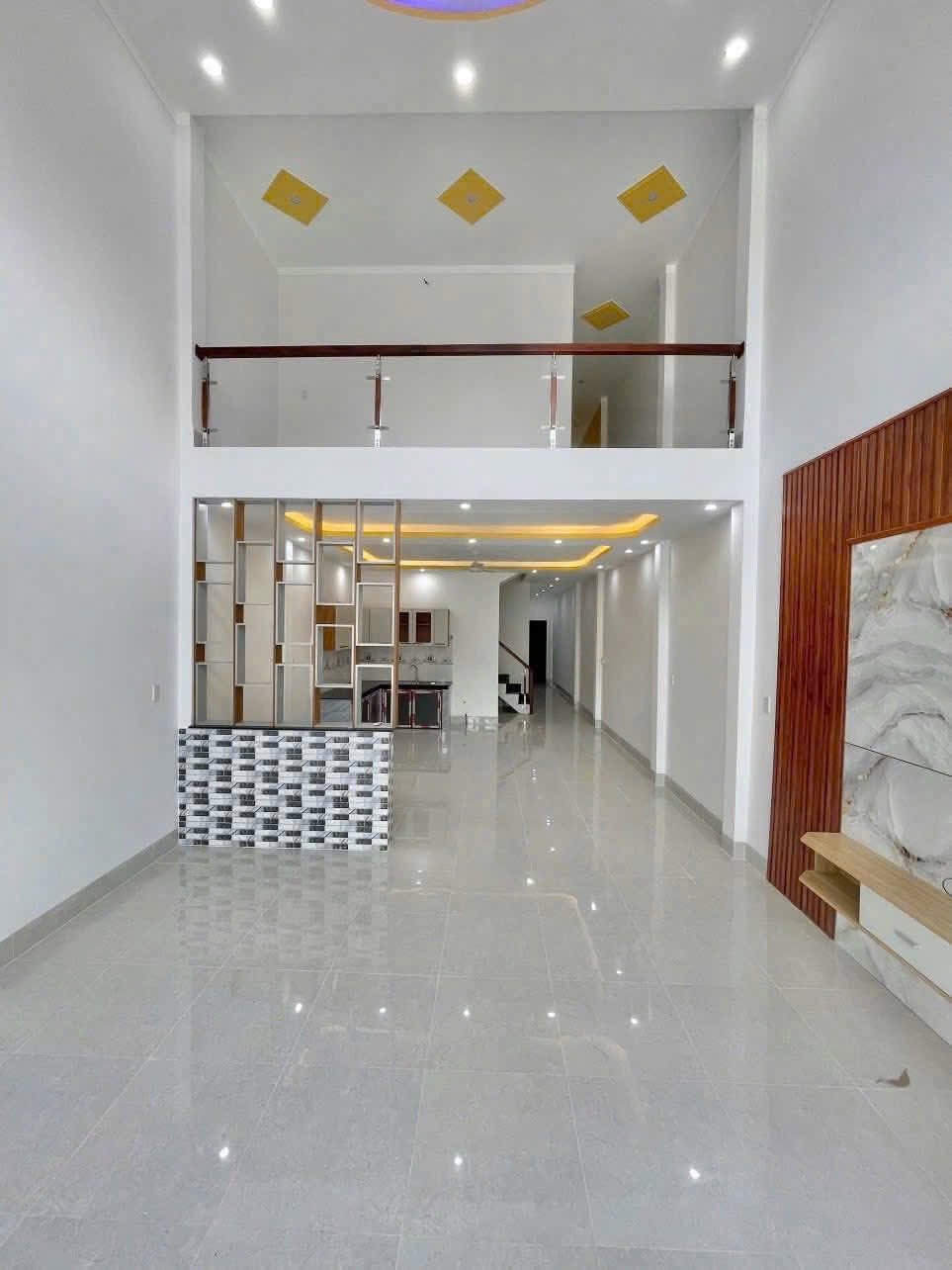 CHỦ KẸT CẦN BÁN GẤP NHÀ Ở TẠI PHƯỜNG 1 QUẬN 3