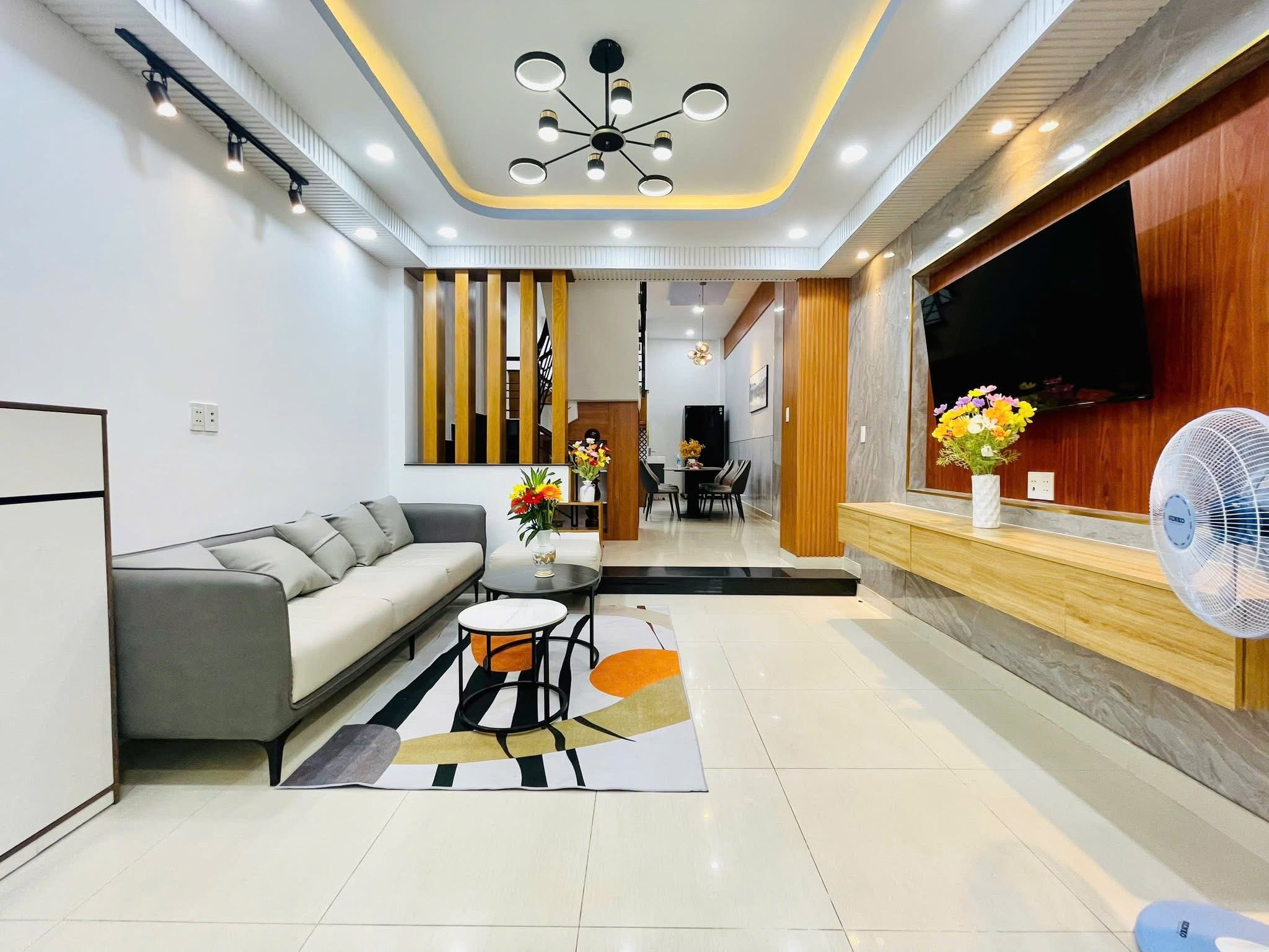 Sang Mỹ định cư Bán nhà 67m2 Nguyễn Văn Thương, Bình Thạnh. Gần THCS Đống Đa. Hẻm 16m