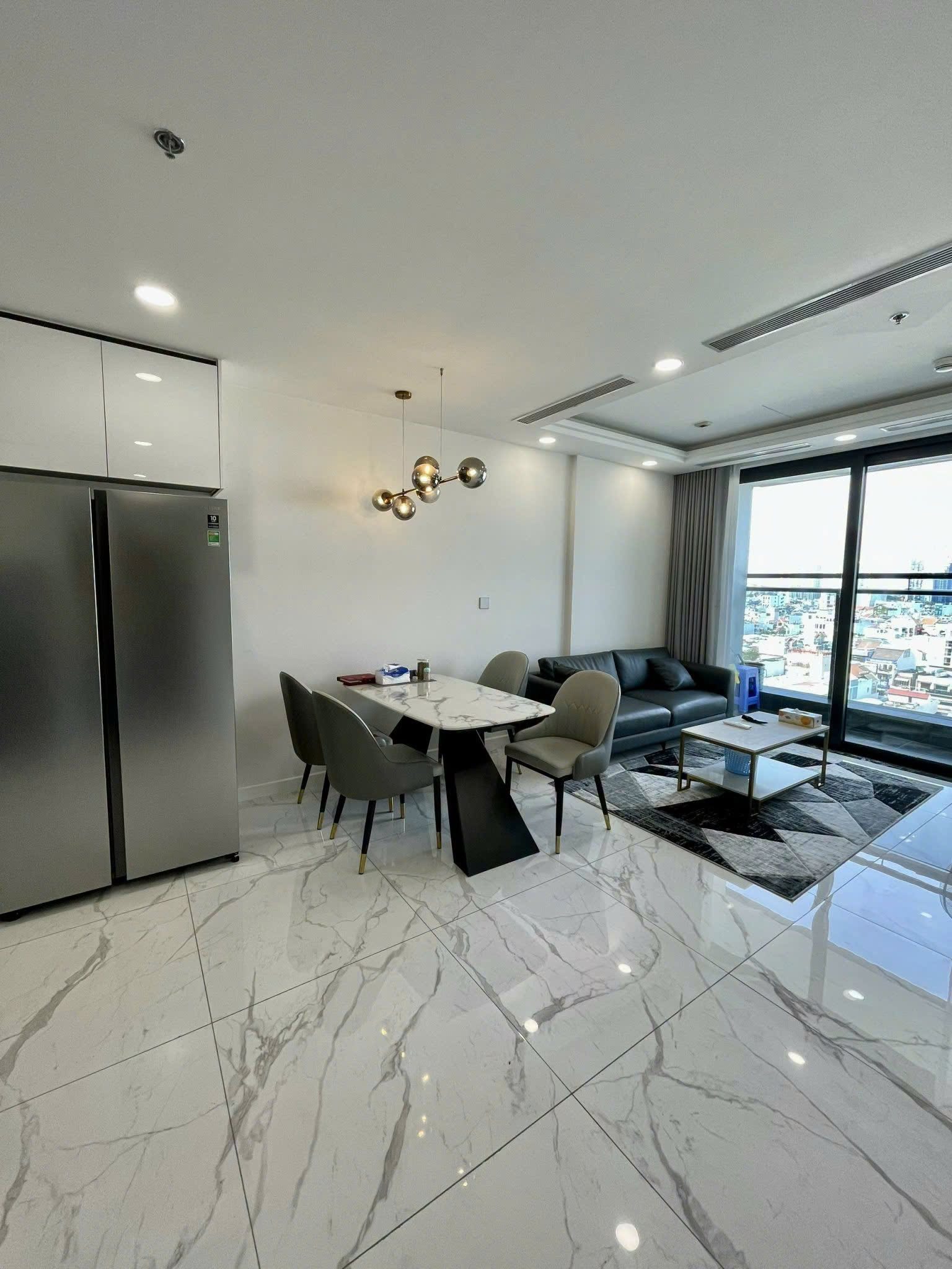 Bán liền Căn 2PN Phạm Văn Đồng view sân bay 1,96 tỷ cho vay 70%/ 30 năm sổ sẵn, full nội thất y hình