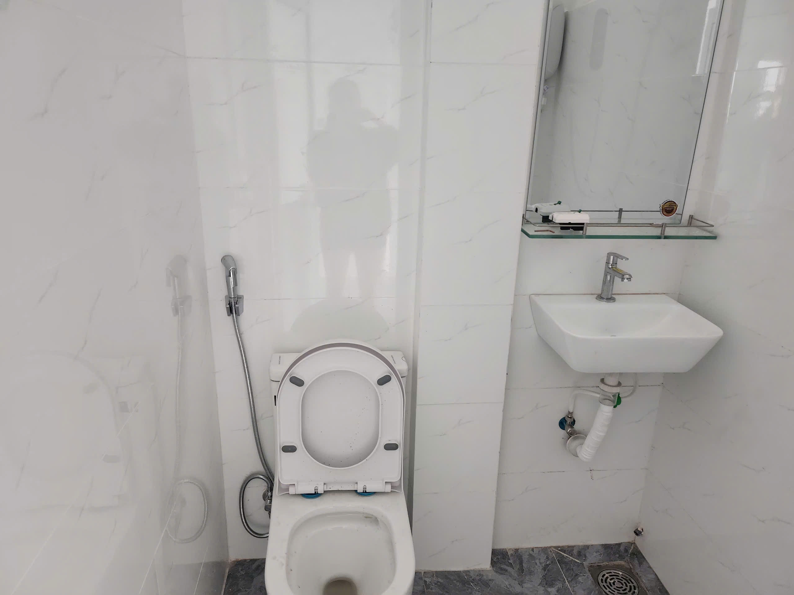 Bán Nhà Mặt Tiền 105A Nguyễn Trãi, P2, Q5