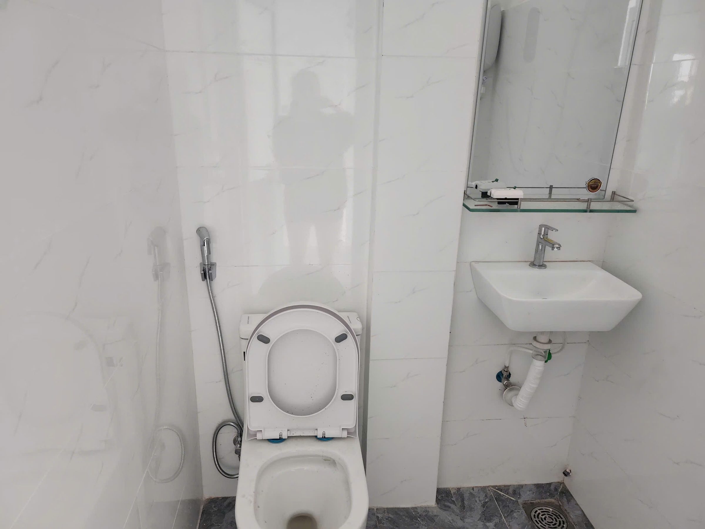Bán Nhà Mặt Tiền 105A Nguyễn Trãi, P2, Q5