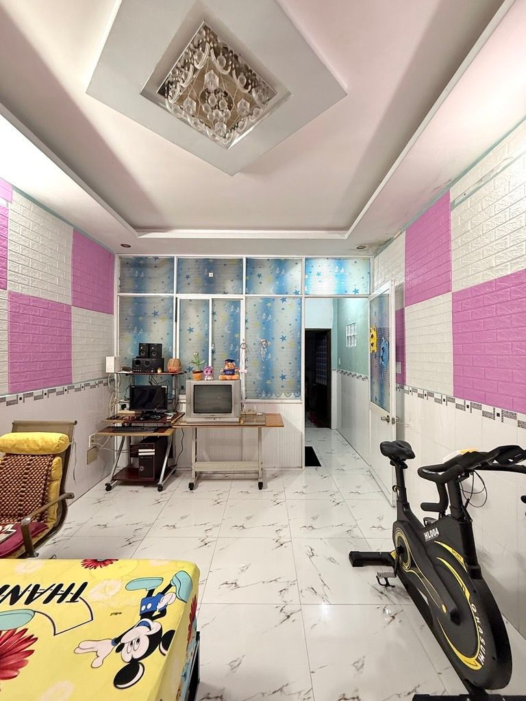 💥💥 NHÀ VUÔNG VỨC - NỞ HẬU NHẸ - GẦN CHỢ PHẠM VĂN HAI - chỉ 5.2đ TL