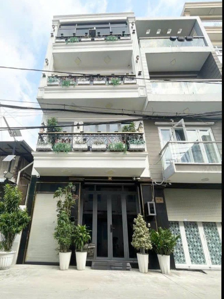 📣  Hẻm xe tải 𝙇Ạ𝘾 𝙇𝙊𝙉𝙂 𝙌𝙐Â𝙉 thông nhiều hướng , gần Đầm Sen , kế chợ Bình Thới .
