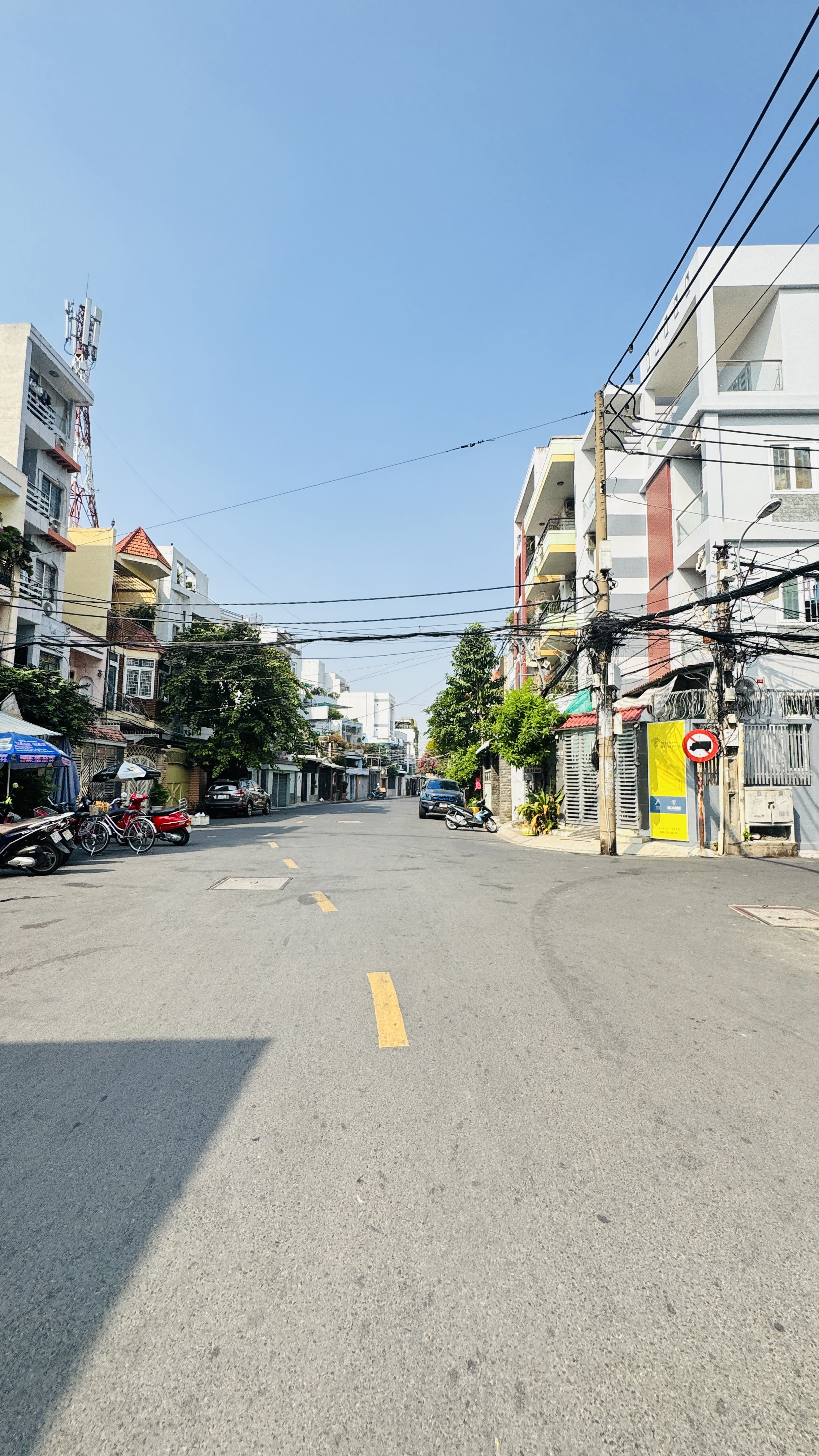 CHO THUÊ NHÀ 3 PHÒNG NGỦ HẺM 209 TÔN THẤT THUYẾT QUẬN 4