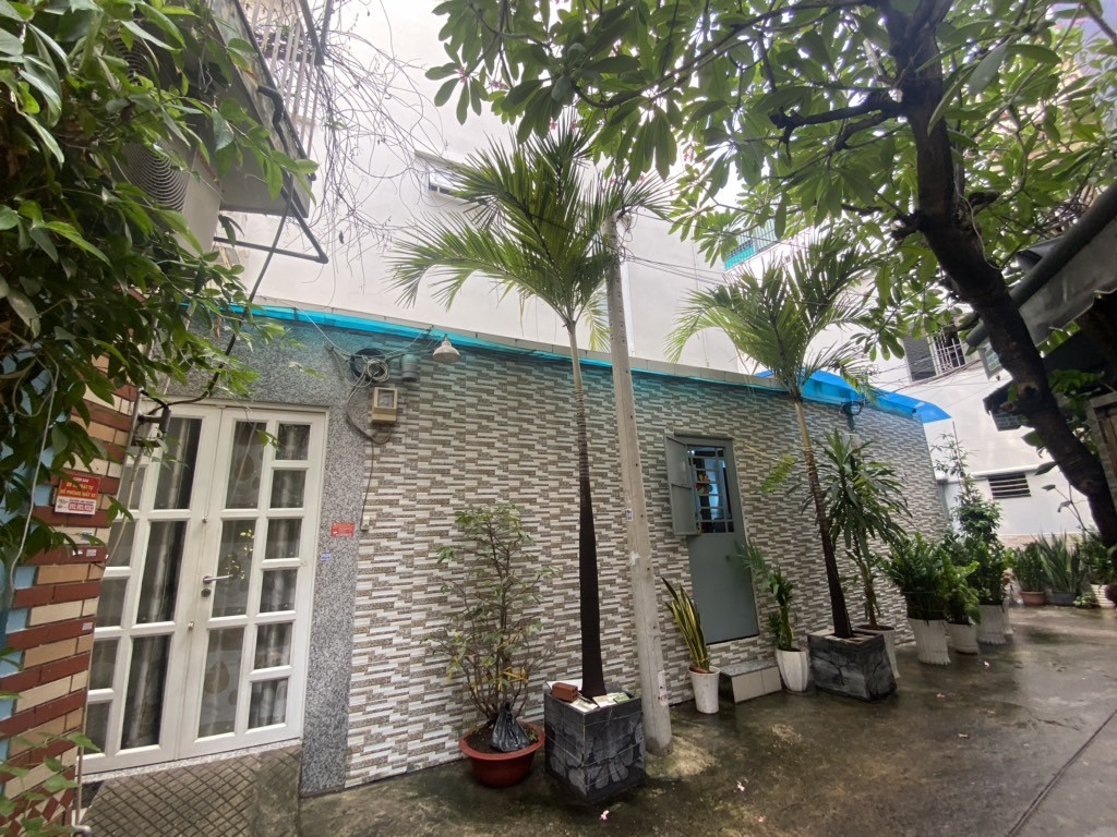 Nhà cănn góc khu vip bờ kè Trường Sa, 5 tầng Phạm Văn Hai Tân Bình, 56m2, nhỉnh 7 tỷ