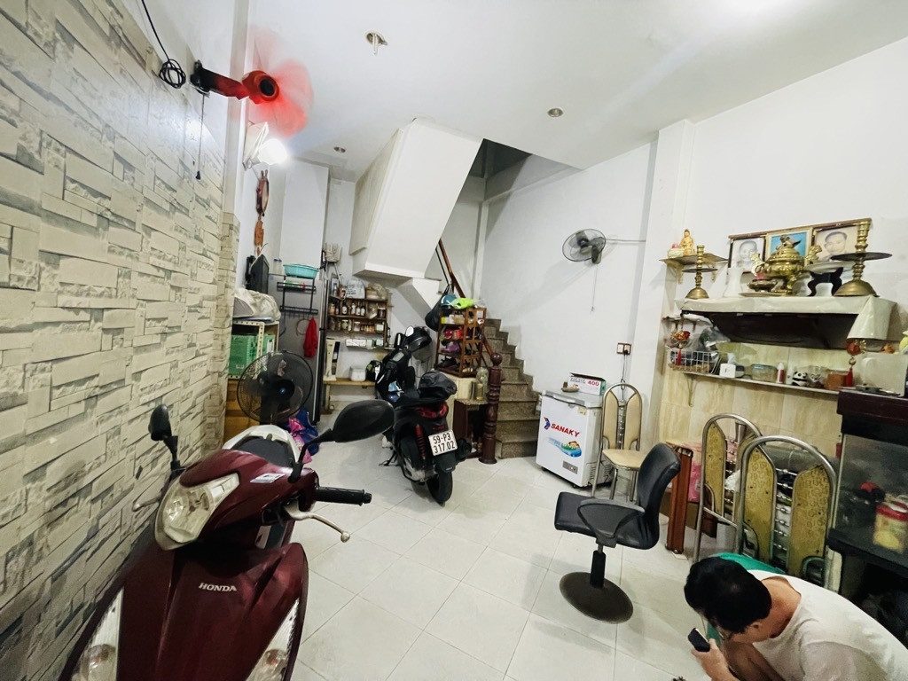 BÁN NHÀ PHẠM VĂN HAI - 5 TẦNG - 30M2 - 5.8 TỶ TL