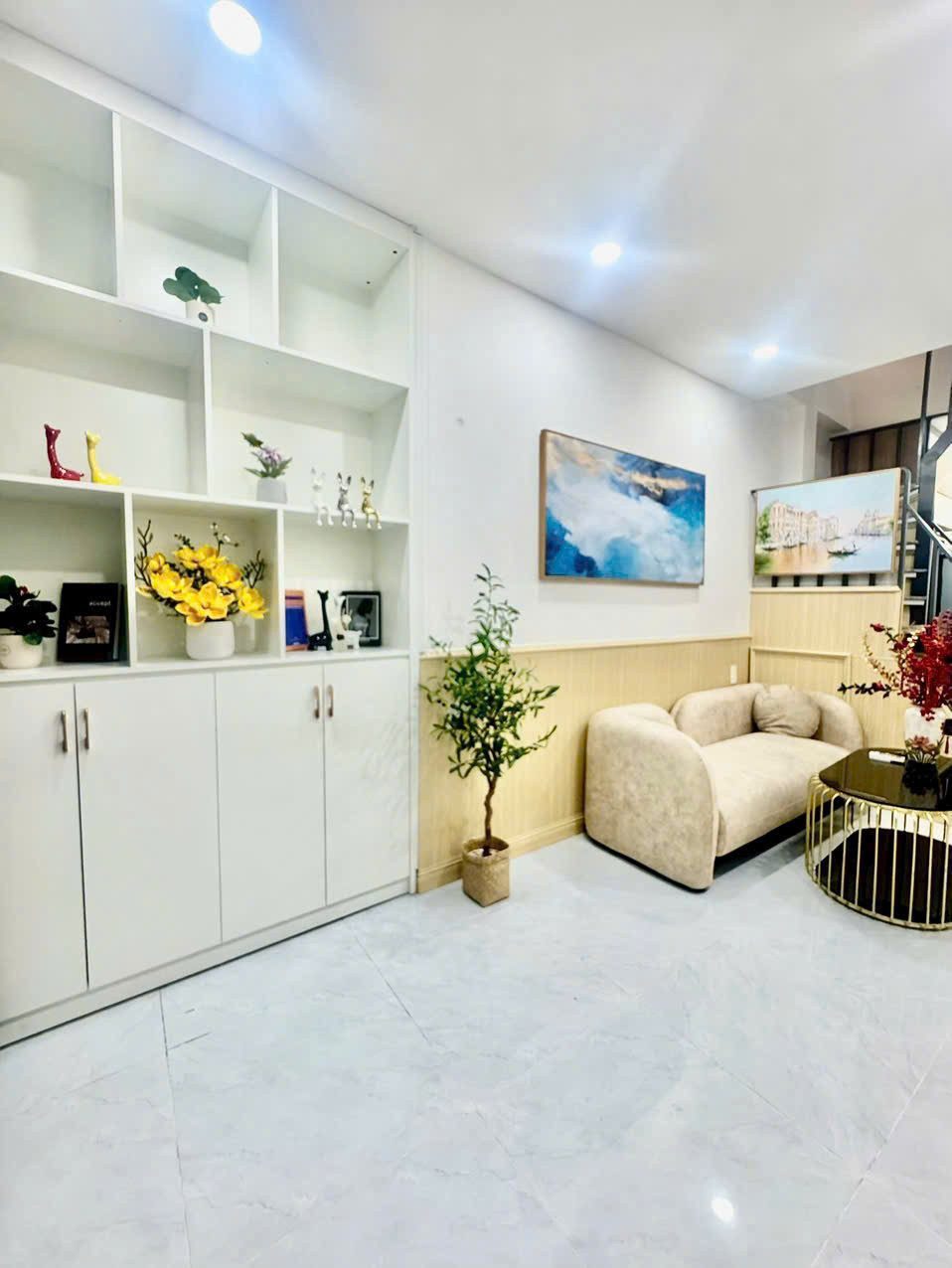 Nhà 3 tầng mới đẹp quận 3 nguyễn đình chiểu, nguyễn thượng hiền, mặt tiền tương lai full nội thất