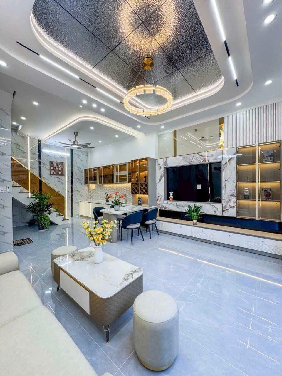 Cần bán gấp căn nhà tại P4 Q4 TPHCM giá chỉ 2T760TR, SHR sang tên liền tay