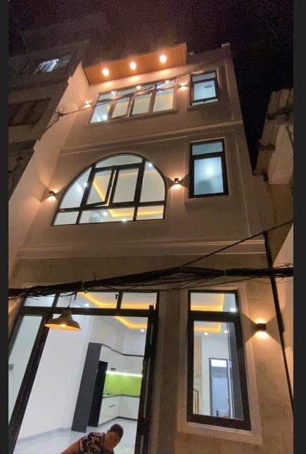 Nhà phố xinh rẻ 5 x 10m 1 trệt 2 lầu An Dương Vương Quận 5 TP.HCM