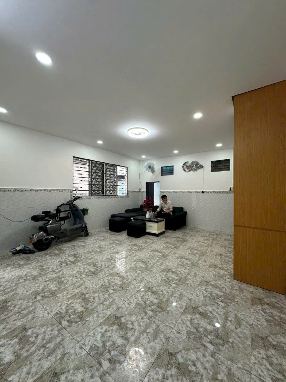 Bán Nhà khu vực Văn Thân Quận 6 giá 4ty TL