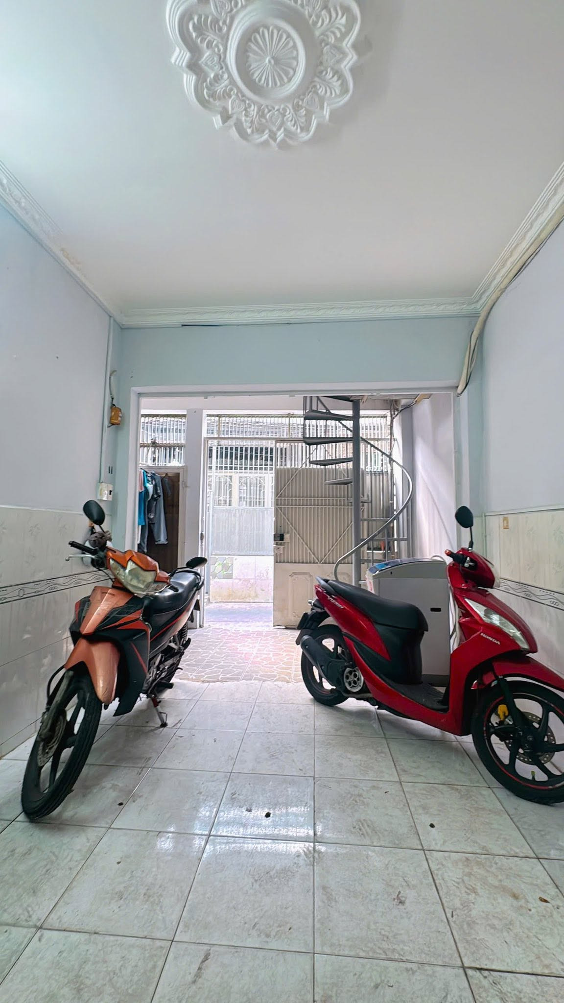 Nhà phố 4 tầng, SHR vuông đẹp hẻm thông,gần ParcMall - BV Quận 8, sẵn dòng tiền 26tr/tháng. Chỉ 4,48 tỷ ( thương  lượng )