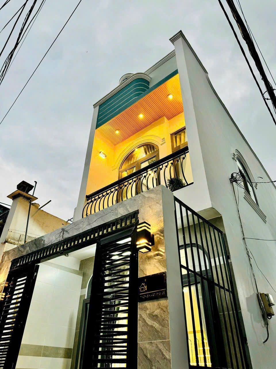 Bán nhanh căn 33,9m2 giá 1 tỷ 550 triệu đường Hoà Bình, phường 5, quận 11.