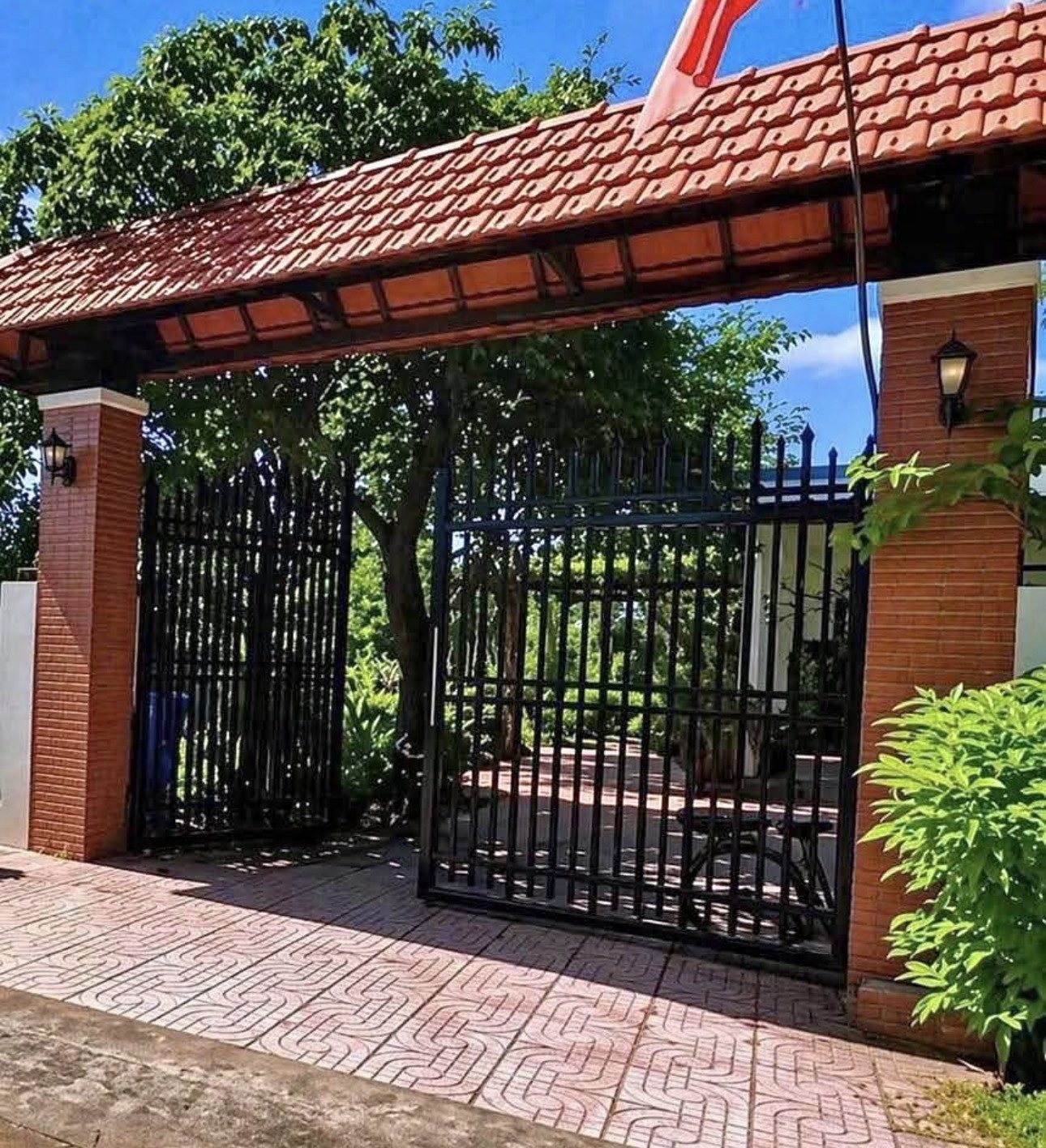 BÁN GẤP NHÀ VƯỜN QUẬN 8 – KHÔNG GIAN NGHỈ DƯỠNG NGAY GIỮA THÀNH PHỐ