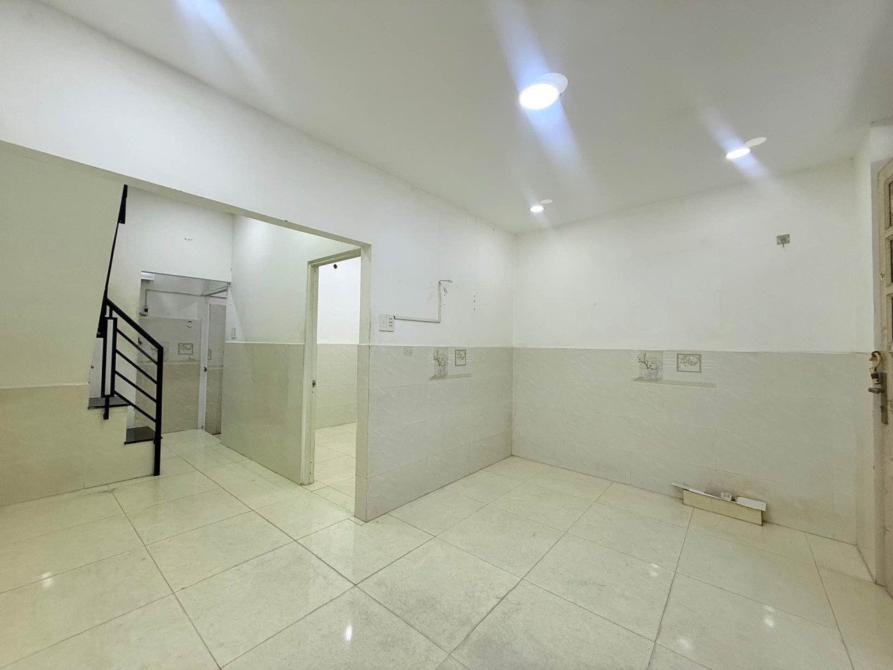 H2410 🔑 CHÌA KHÓA TRAO TAY - CÓ NGAY HỘ KHẨU PHƯỜNG 5