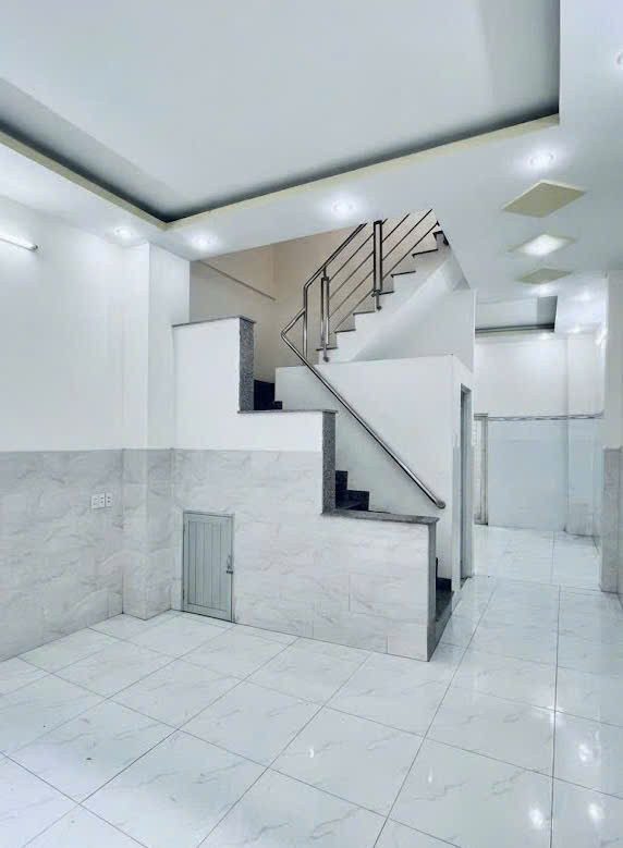 Nhà Cách Mạng Tháng Tám, QUẬN TÂN BÌNH, 4.2 x 13m (54 m2), giá 7.7 tỷ