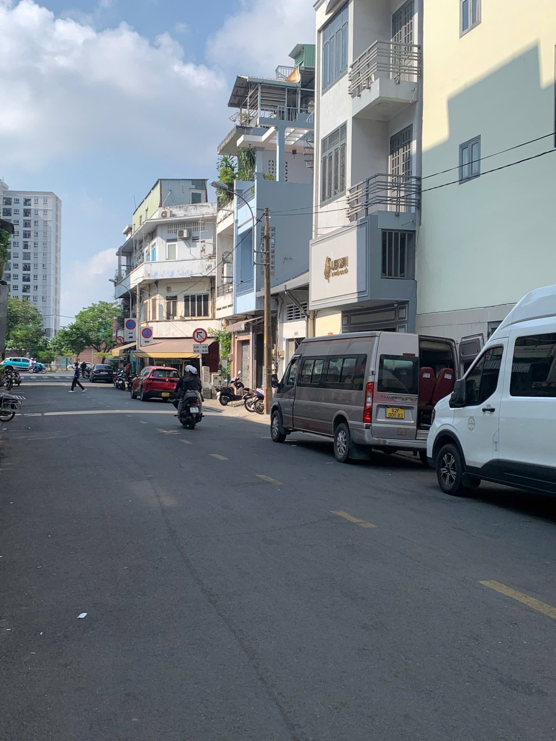 CHỈ 7.x TỶ - MẶT TIỀN KINH DOANH NGAY Q.10 - NHÀ MỚI ĐẸP - 3 TẦNG SỔ VUÔNG