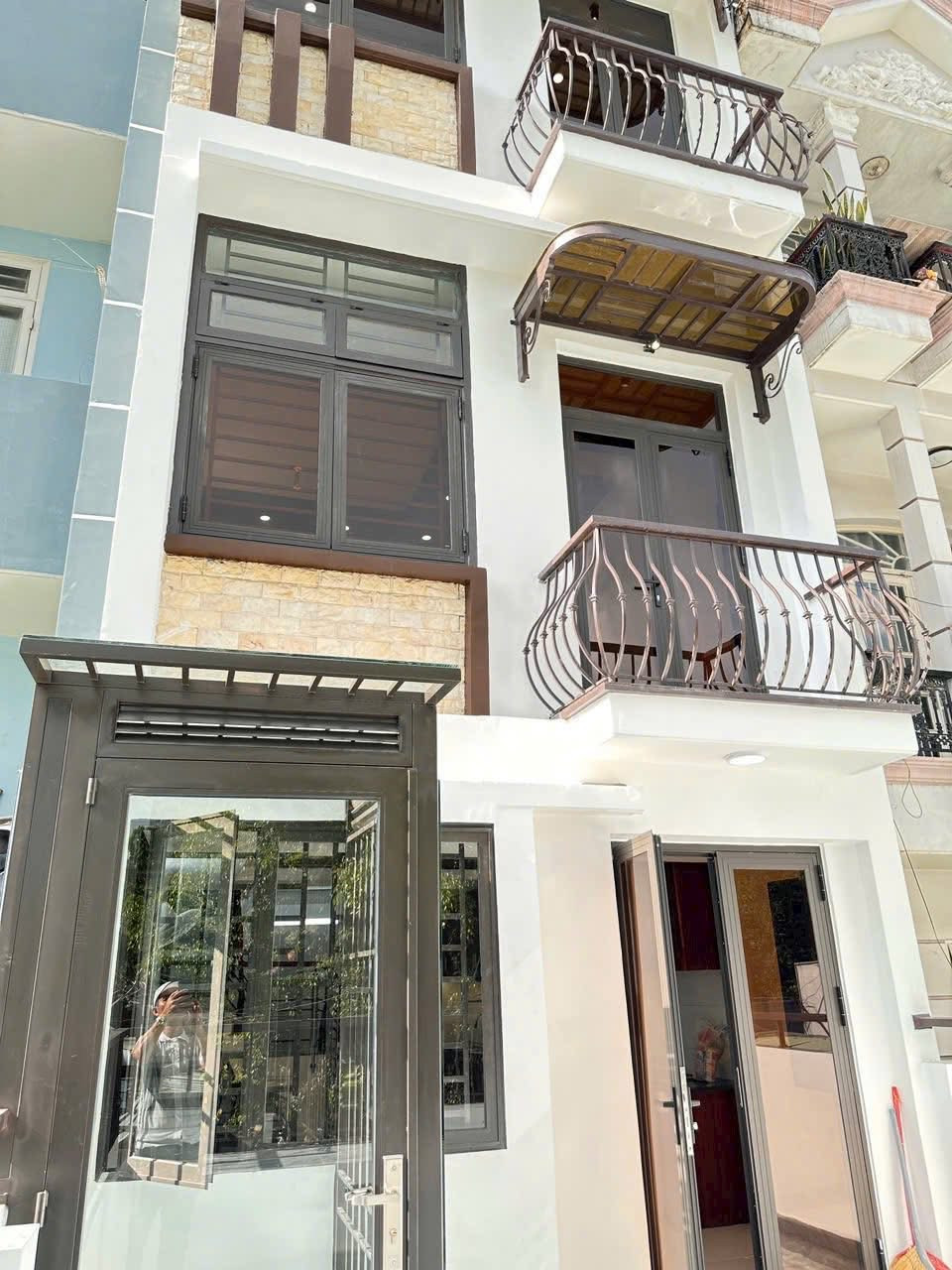 BÁN GẤP NHÀ 34m2 HẬU GIANG,Q6 GIÁ 1TỶ850 XÂY 2 TẦNG.GẦN CHỢ BÌNH TÂY