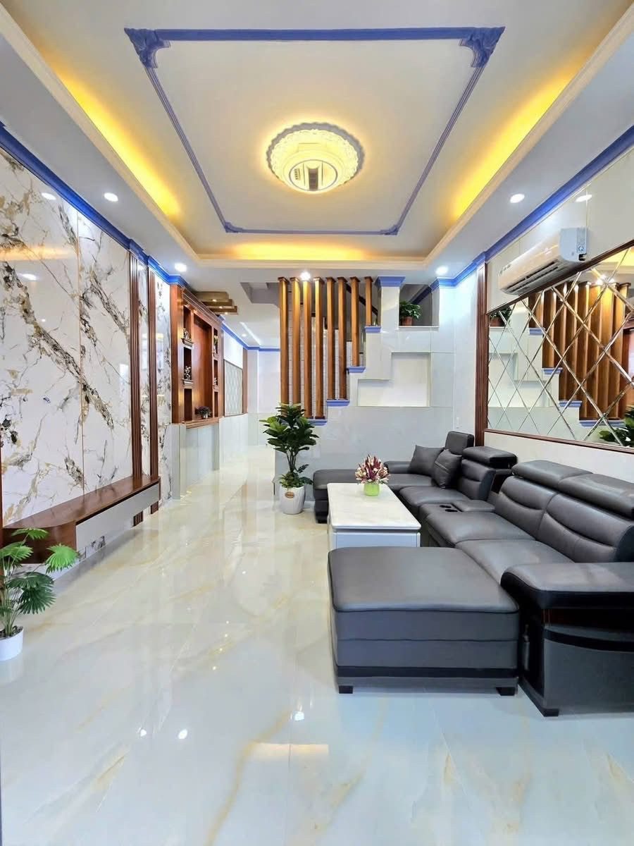 Ngộp bán gấp tại p6 Q8 tphcm chỉ 2T860tr shr sang tên liền tay hỗ trợ bank