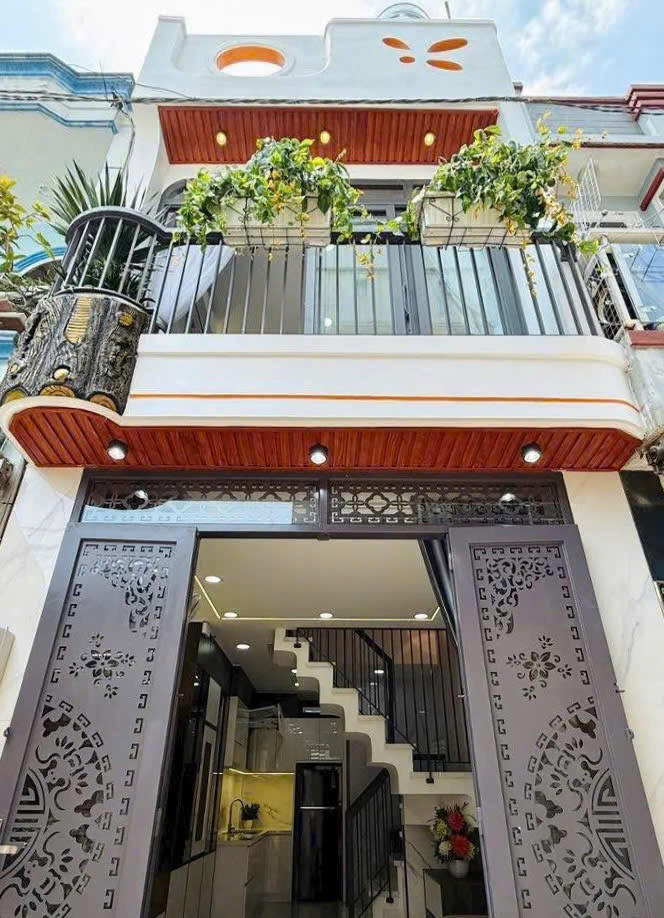 Chủ Kẹt Tiền cần BÁN GẤP 48,6m2 giá 3 tỷ 550tr Đường Nguyễn Tiểu La, P.8  Quận 10 Tphcm