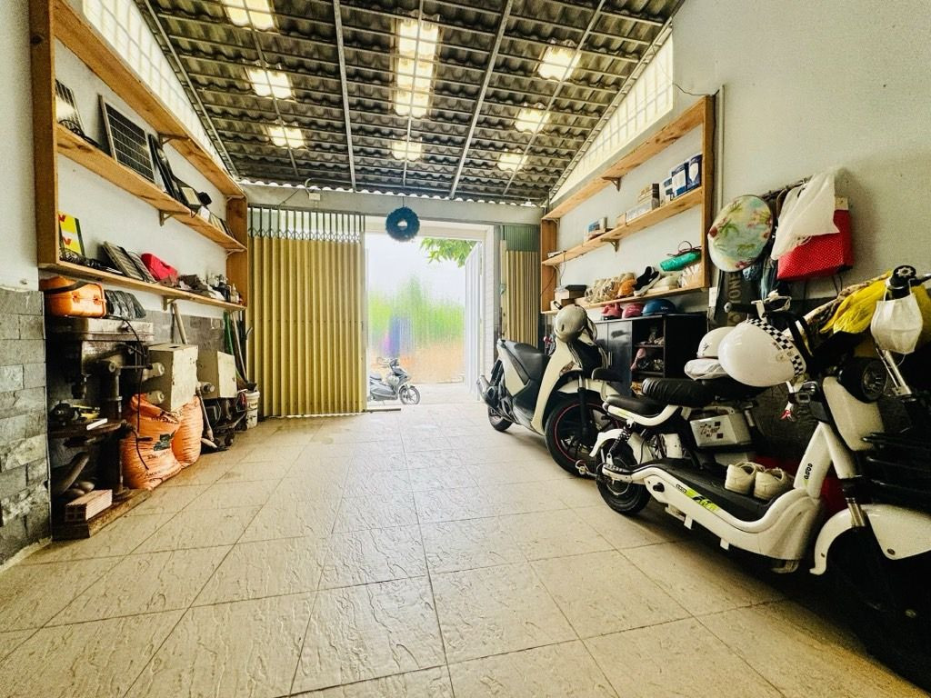 MẶT TIỀN 4 TẦNG KDC  PHẠM THẾ HIỂN, P.7, Q.8, ĐƯỜNG NHỰA  10M, 100M2, HOÀN CÔNG ĐỦ, 8,1T