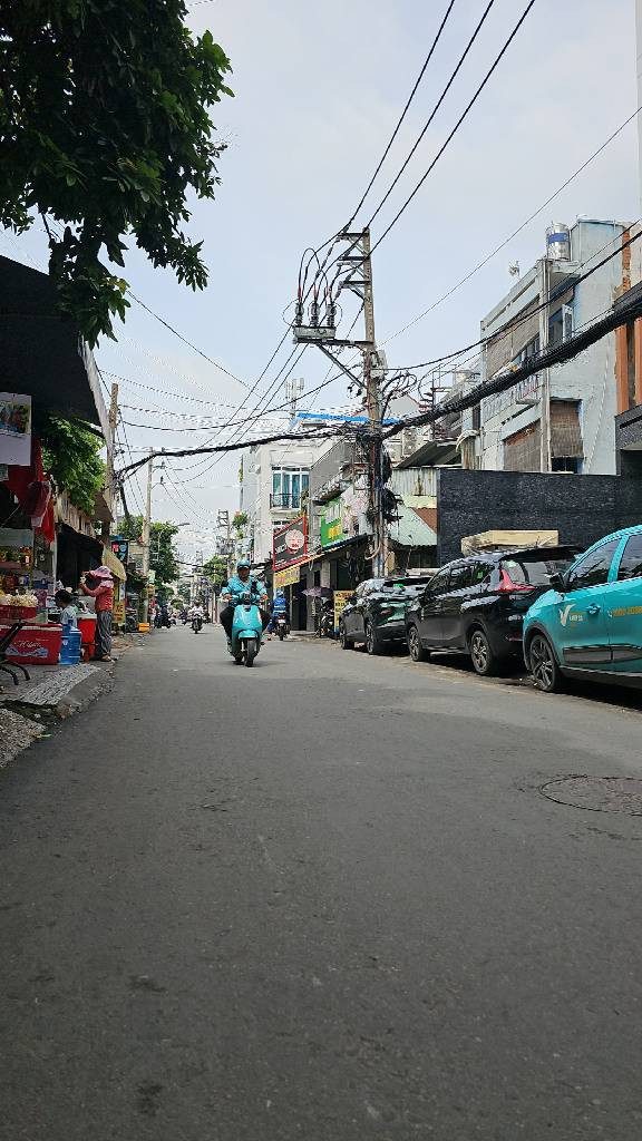 BÁN NHÀ MẶT TIỀN BÀNH VĂN TRÂN - ĐƯỜNG TRƯỚC NHÀ 12M - 3 TẦNG - TIỆN XÂY MỚI - 15.8 TỶ TL