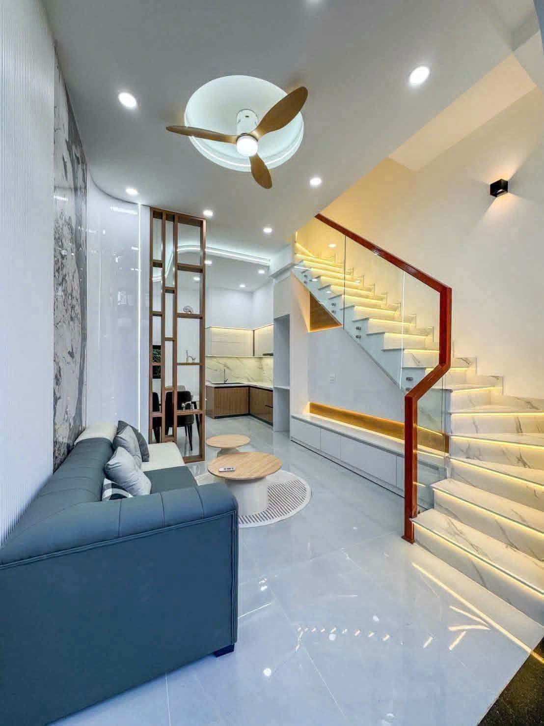 Chủ gửi bán căn nhà tại P8 Q3 TPCM giá chỉ có 2T78TR, SHR sang tên ngay trong ngày
