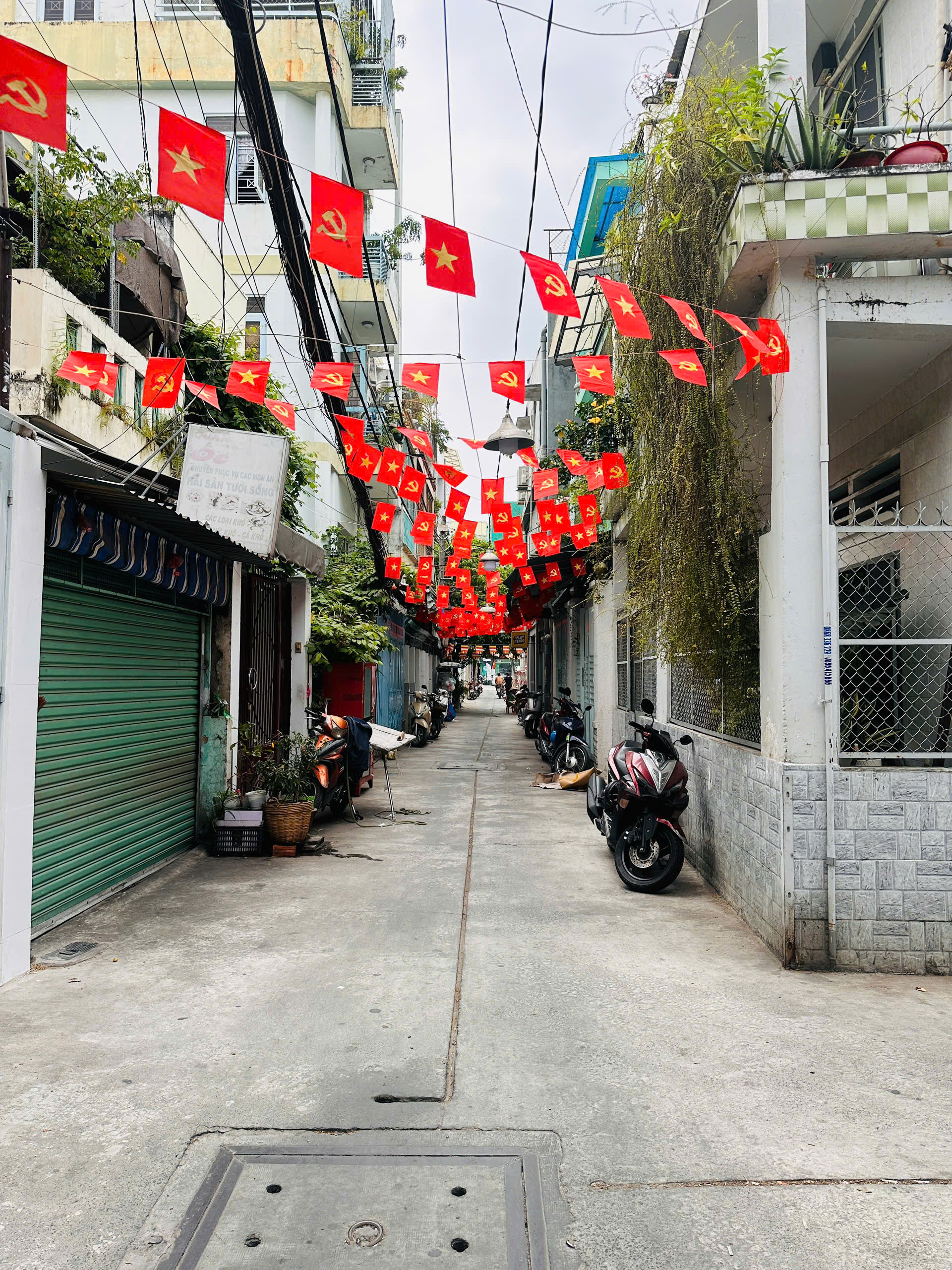 Nhà mới Cách Mạng Tháng Tám Quận 3, diện tích 32m², 2 tầng, thiết kế hiện đại, vào ở ngay, vị trí trung tâm, giá 4.15 tỷ