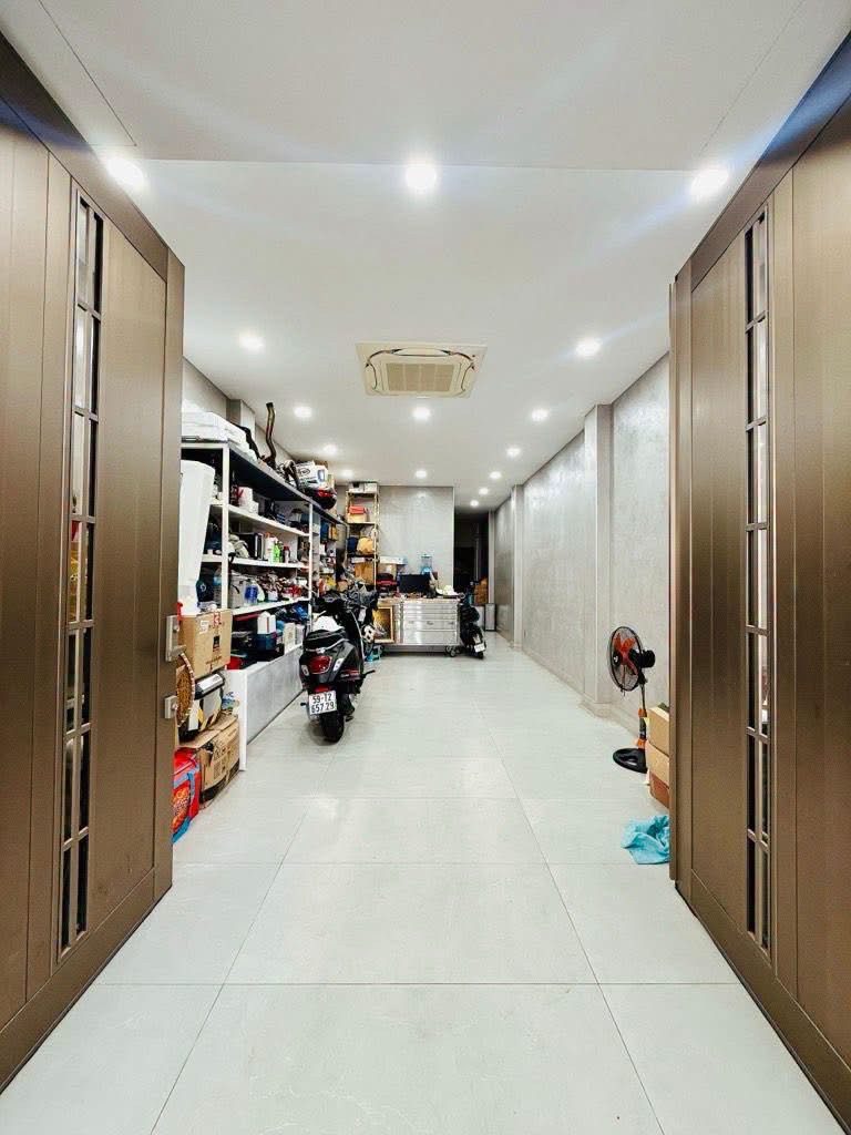 BÁN NHÀ HẺM 242 TÔN ĐẢN 4 TẦNG 3 PHÒNG NGỦ QUẬN 4
