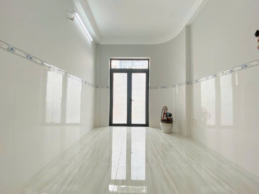 8.x TỶ - HẺM OTO 8M - SÁT MẶT TIỀN - NHÀ ĐẸP 4 TẦNG Ở LIỀN - SƯ VẠN HẠNH Q.5