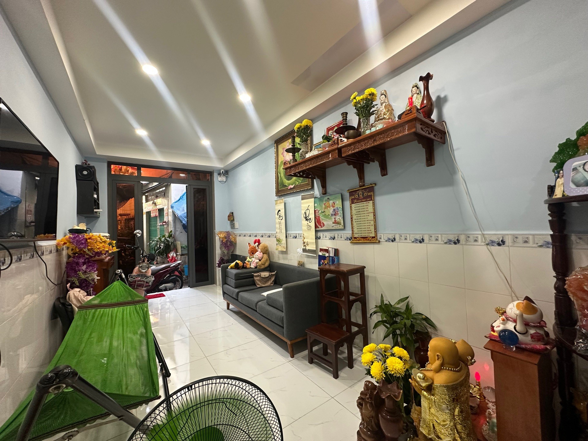 BÁN NHÀ TÙNG THIỆN VƯƠNG - QUẬN 8 - DTSD 57M2- 2 TẦNG -5PN -HẺM RỘNG - HOÀN CÔNG - 5 TỶ.
Bán Nhà riêng 57m2 có sẵn 57 m2 thổ cư giá 5 tỷ tại - Chọn - Phường 08 Quận 8 TP. Hồ Chí Minh