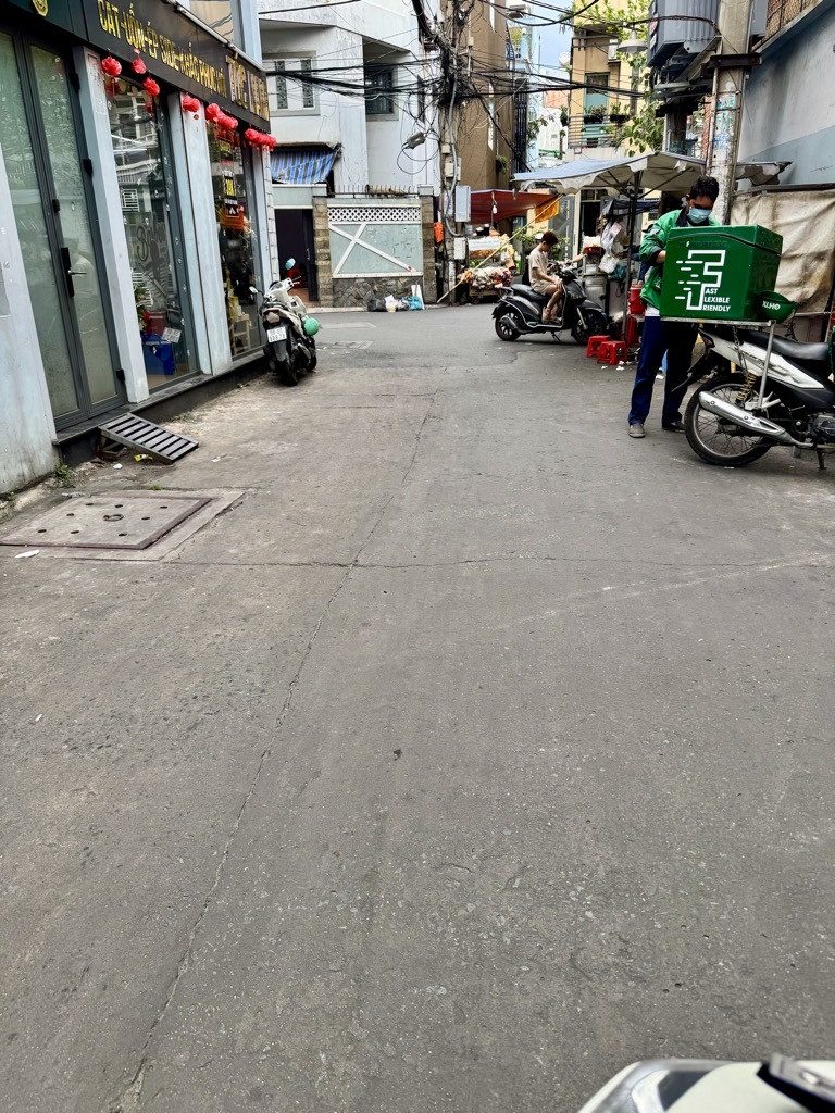 NHÀ 4 TẦNG BỀ THẾ - CHÍNH CHỦ LÂU ĐỜI - HXH LẠC LONG QUÂN, TÂN BÌNH -  50.4M2 - 10 TỶ TL