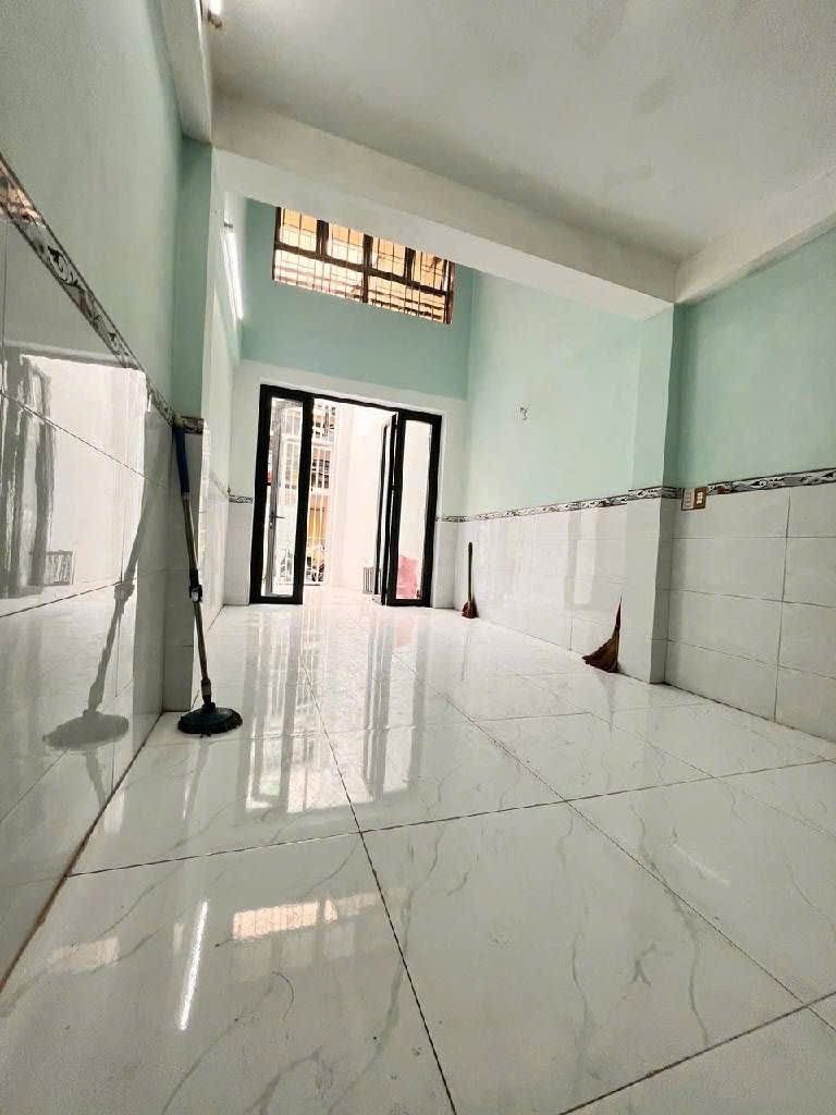 BÁN NHÀ HẺM XE HƠI – QUẬN 3 – NGAY CMT8 – NGUYỄN THỊ MINH KHAI