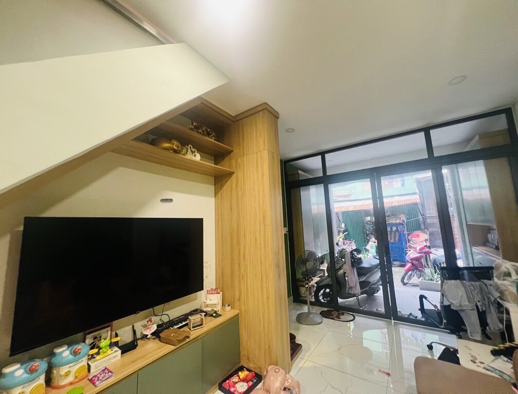 Bán Nhà Hậu Giang,Quận 6,Hẻm 5M Thông,Đẹp Ở Ngay,DT 50M2,Giá Chỉ 5 Tỷ(QS38)