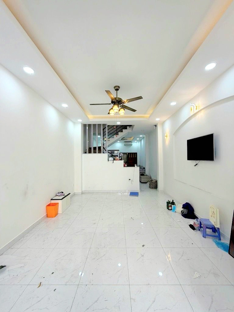 CHỈ 13.6 TỶ. KHU H.I.ẾM N.HÀ B.ÁN - HẺM OTO KHU VIP ĐÀO DUY ANH PHÚ NHUẬN - 4 TẦNG