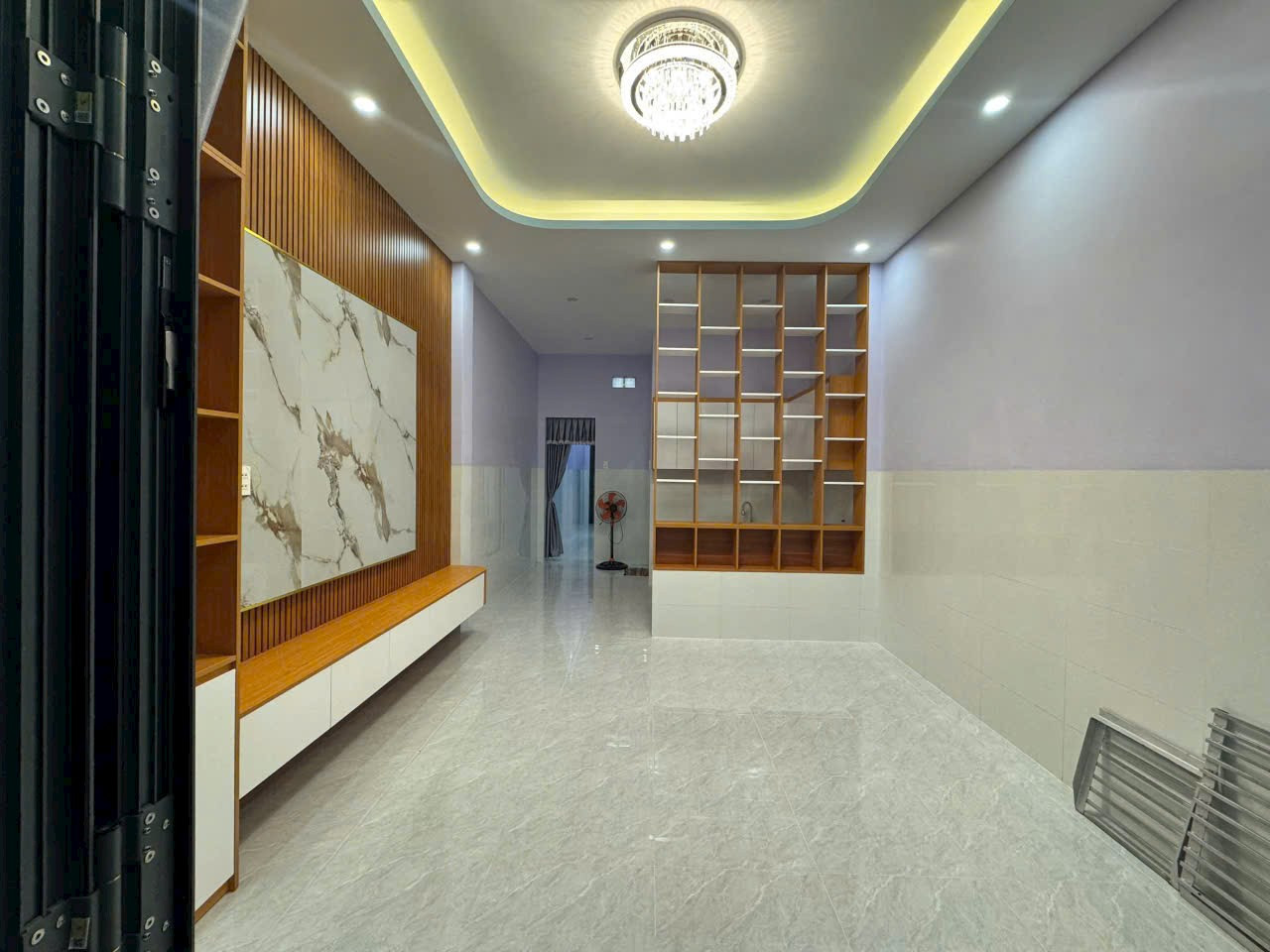 BÁN NHÀ MỚI - NỘI Ô BẠC LIÊU - DT: 4 × 15.2m giá 1 tỷ 200. NHÀ HOÀN CÔNG Tặng nội thất.