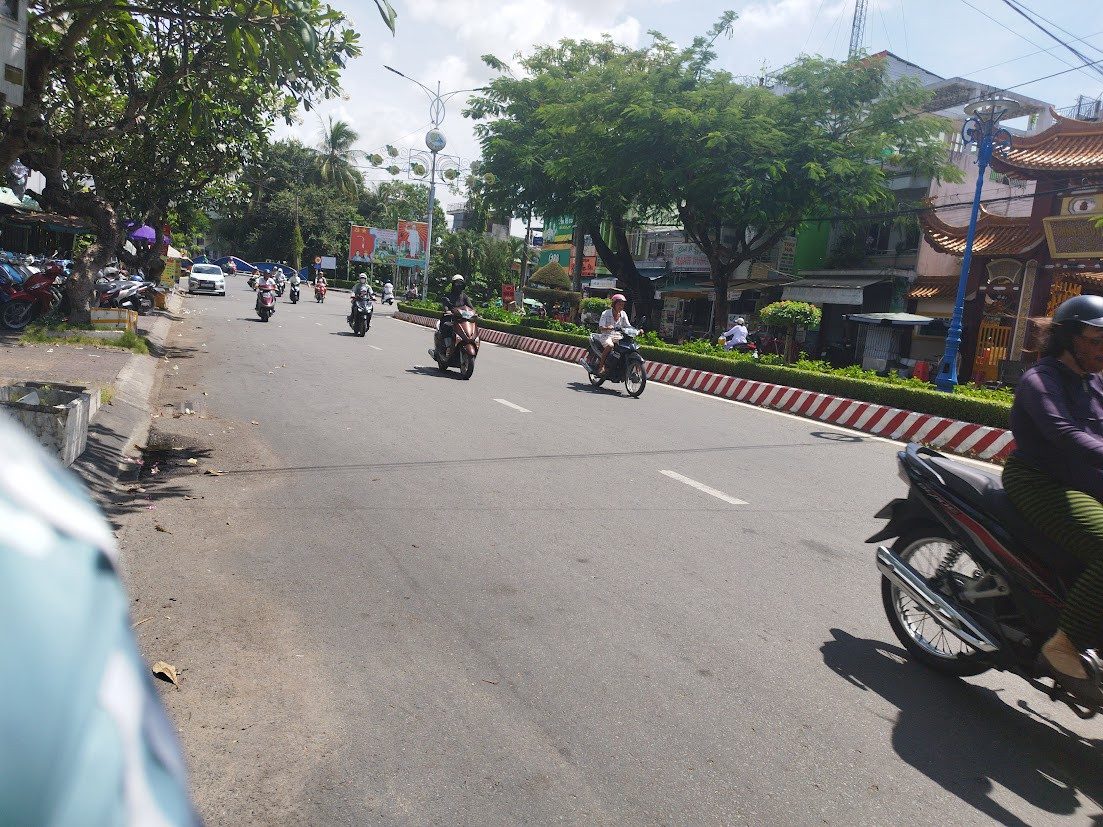 CHUYỂN NHƯỢNG GẤP NHÀ MẶT TIỀN HÙNG VƯƠNG - TRUNG TÂM PHƯỜNG SA ĐÉC.