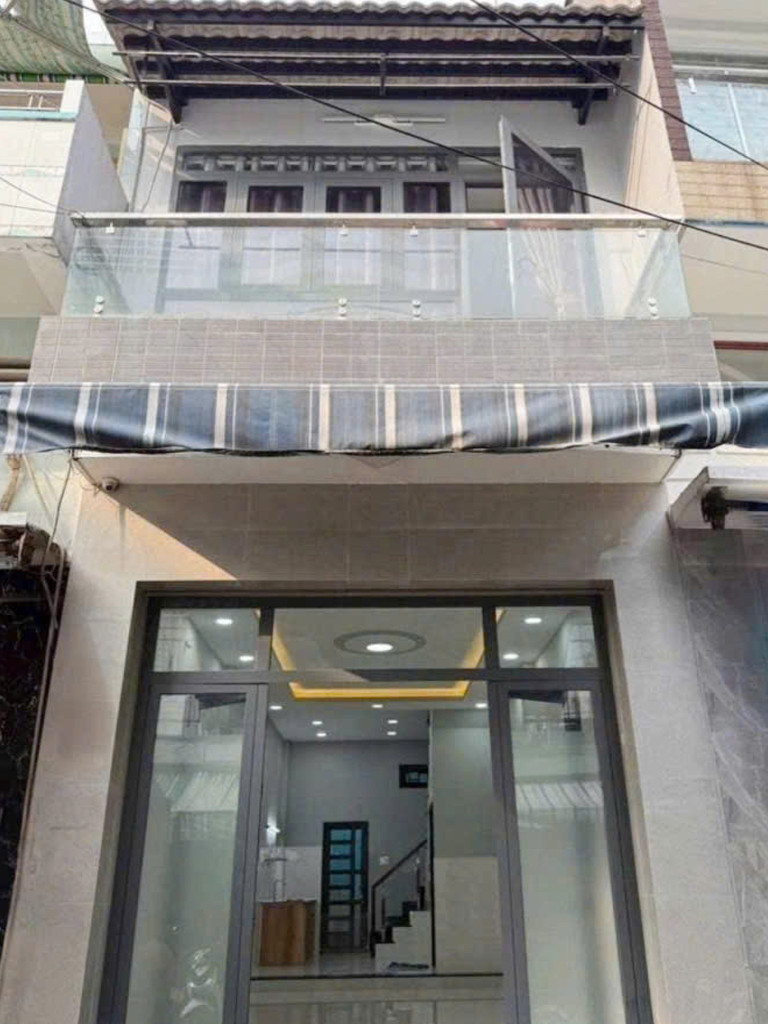 📣  Hẻm xe hơi tránh nhau đường MINH PHỤNG sát mặt tiền, nhà không lộ giới sổ vuông A4, khu dân trí, tiện ích đầy đủ, di chuyển thuận tiện.