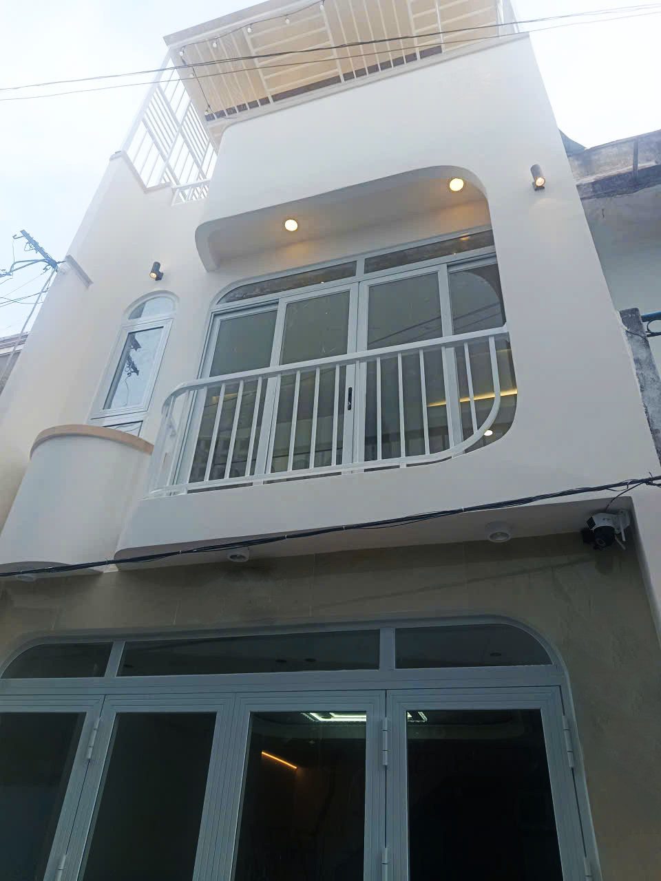 📣 Nhà đường TRẦN VĂN QUANG, hẻm xe hơi thông khắp nơi, khu dân trí cao, nhà mới xây xong, tặng toàn bộ nội thất  .