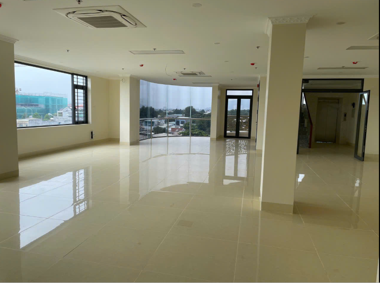 🔥 SIÊU PHẨM MẶT BẰNG VĂN PHÒNG CĂN GÓC TẦNG 1 & 2 KHU ĐÔ THỊ CHÍ LINH (P.10) – TỔNG DIỆN TÍCH KHỦNG 350M² THÔNG SUỐT – SẴN THANG MÁY & LỐI ĐI RIÊNG BIỆT GIÁ CHỈ 50 TRIỆU! 🔥