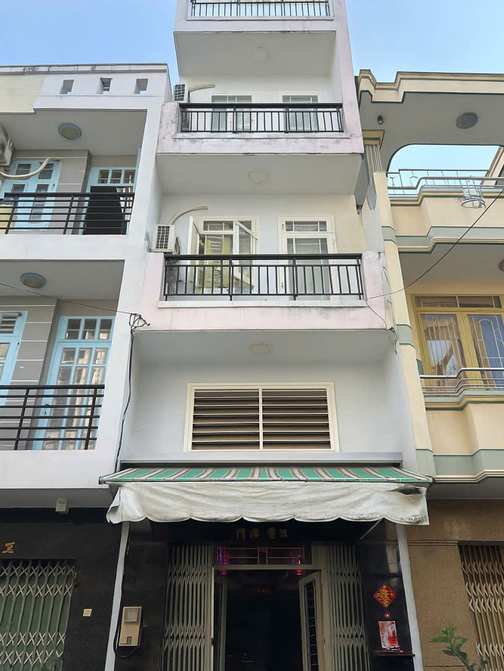 📢  Hẻm xe tải chánh nhau 𝙏𝙃Á𝙄 𝙋𝙃𝙄Ê𝙉, tiện ích bao quanh, di chuyển dễ dàng giữa các Quận trung tâm .💰 Giá 𝟲,𝟵𝟵𝞣ỷ có thể Thương Lượng.