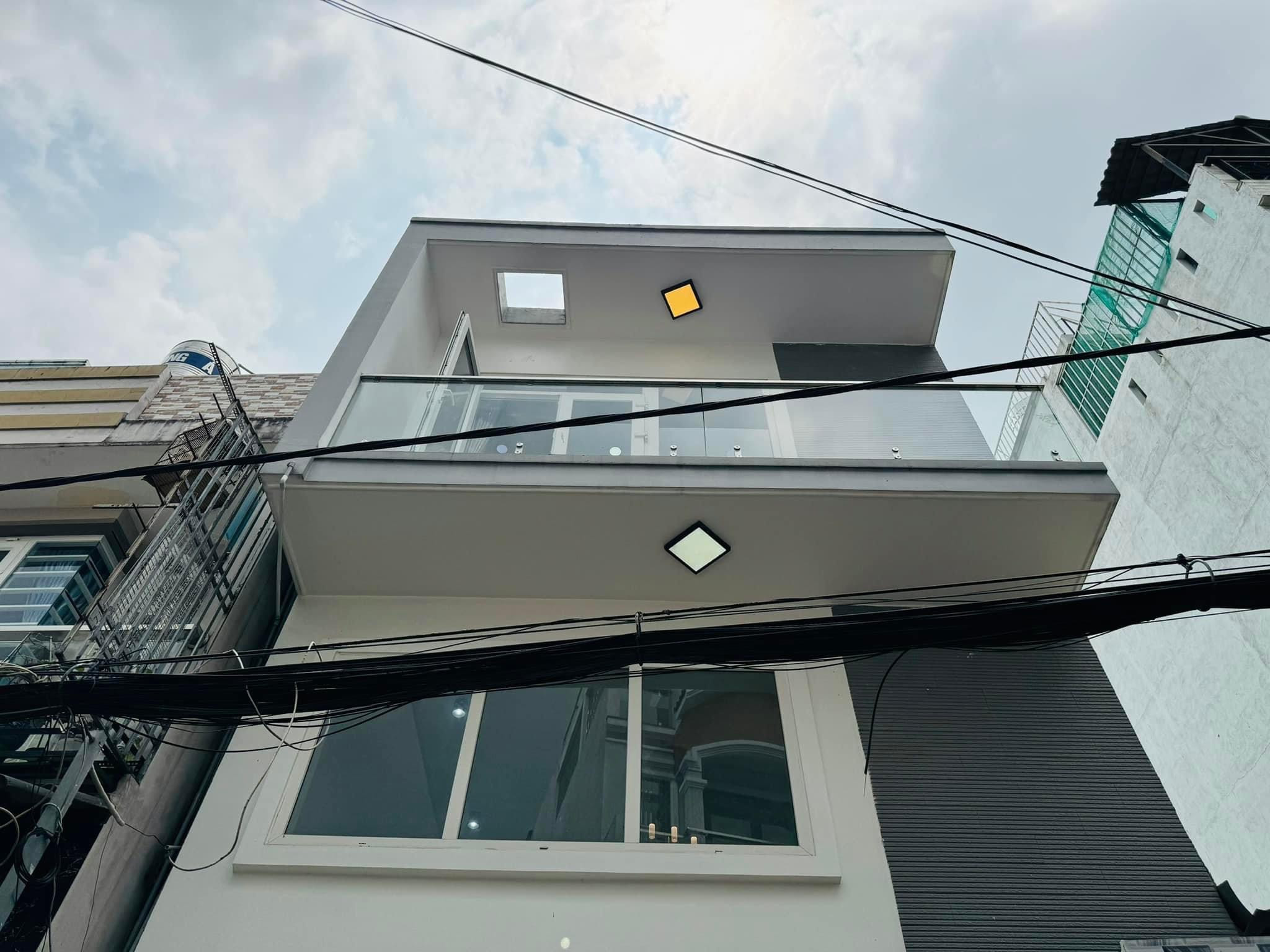 Nhà hẻm xe hơi Trần Văn Đang P11 Q3 giá 2tỷ600tr DT 36m2, sổ sẵn hoàn công đầy đủ