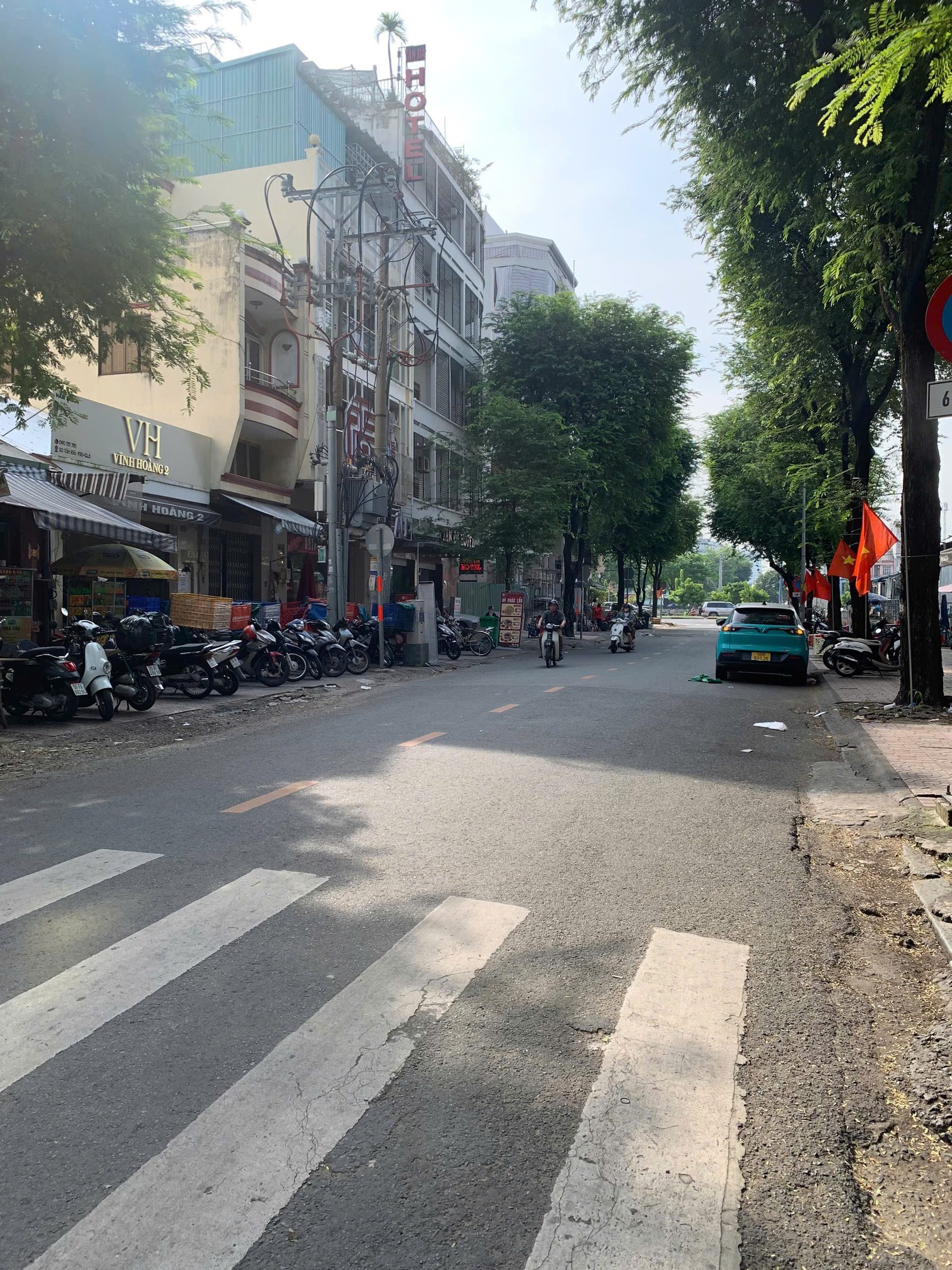 MẶT TIỀN LƯƠNG NHỮ HỌC Q.5 - 78,2m2 - 3 TẦNG 4 PN - NHÀ TRỐNG GIAO NGAY