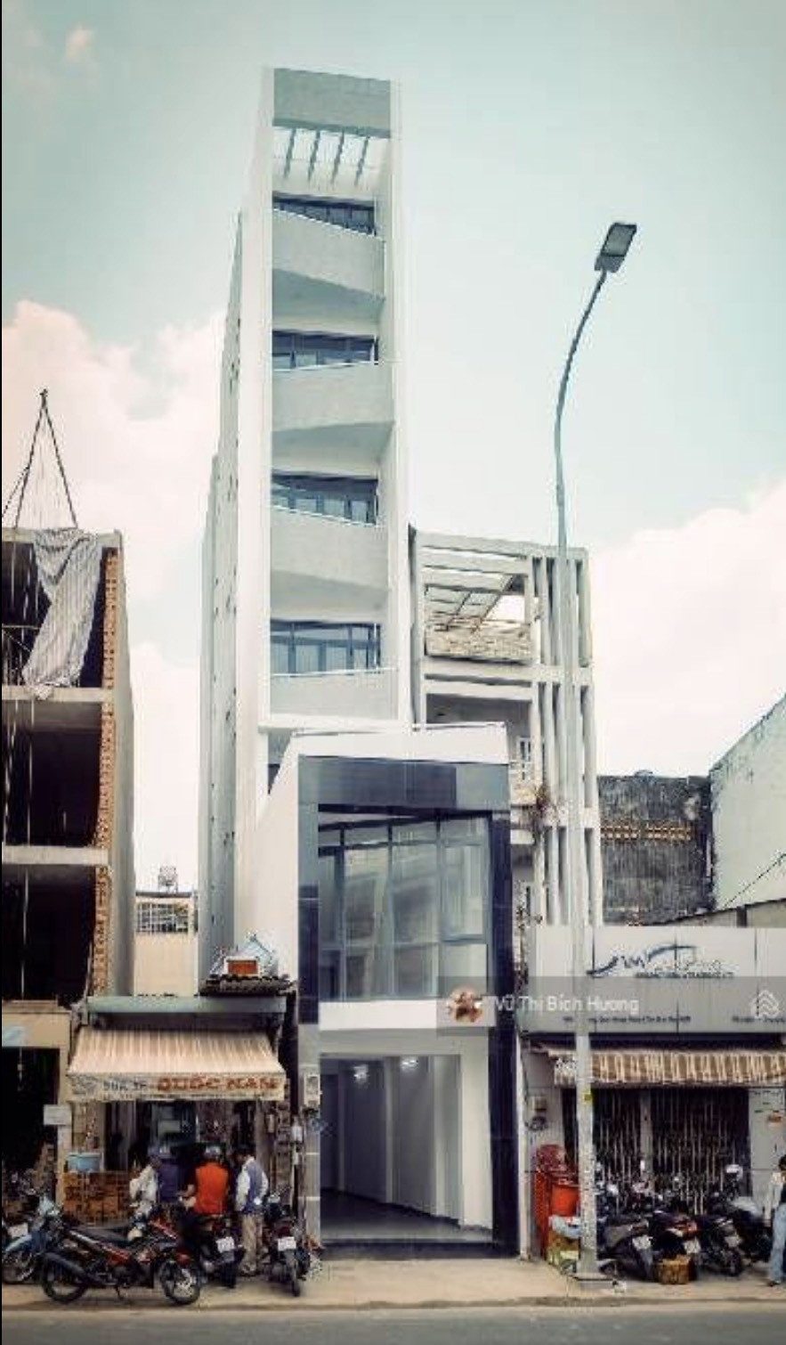 Nhà đẹp 7 tầng, mặt tiền Lạc Long Quân, Bảy Hiền, 75m2, 7 tầng, có thang máy. Gấp bán chỉ 13 tỷ 4