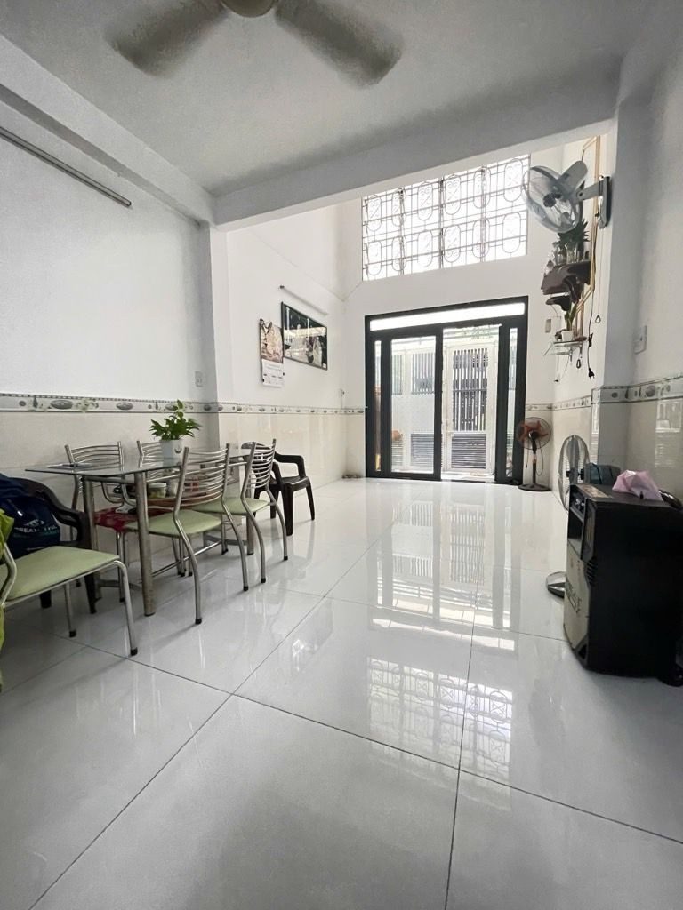 NHÀ 4 TẦNG TRƯỜNG CHINH - BTCT CHẮC CHẮN - HXH THÔNG - NHỈNH 7 TỶ