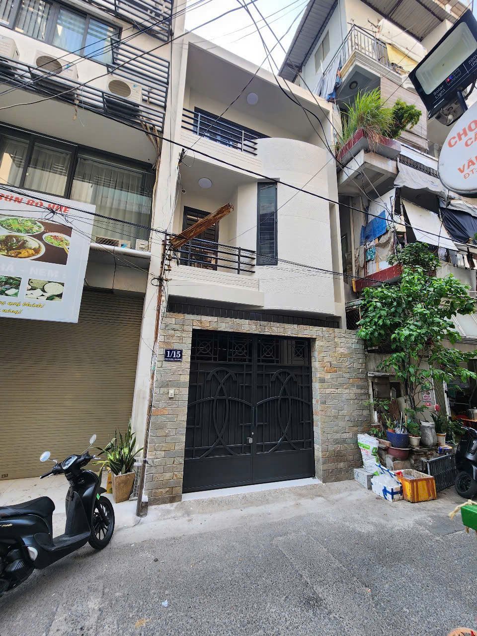 GIÁ 10.8 TỶ MẶT TIỀN LÊ LAI SÁT TRƯỜNG CHINH NHÀ MỚI VÀO LÀ KINH DOANH