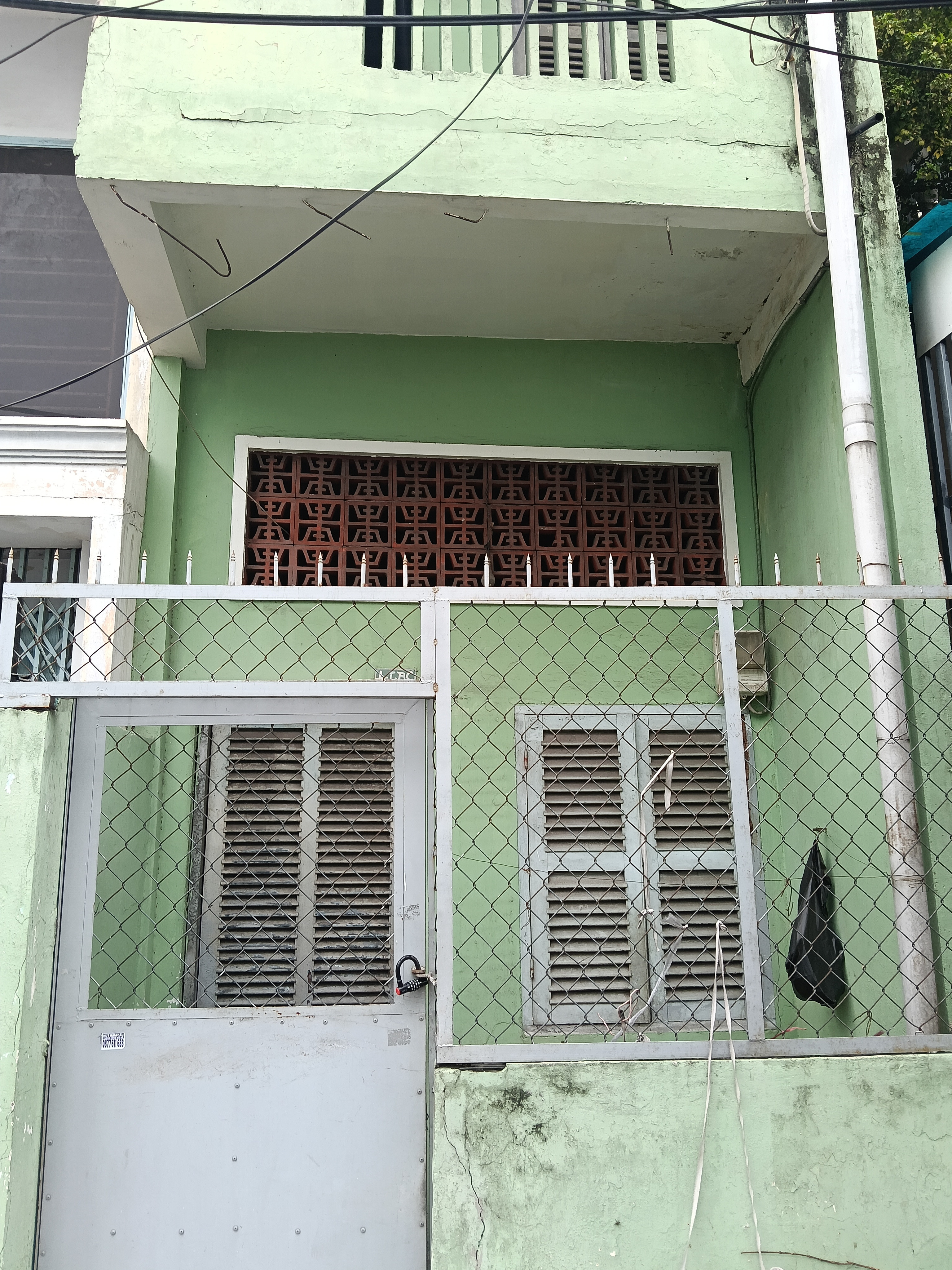 Nhà cũ tiện xây mới DT 36m2 - 2 tầng 2PN - ngay mặt tiền Lê Thị Bạch Cát - CHỈ 5.9 TỶ