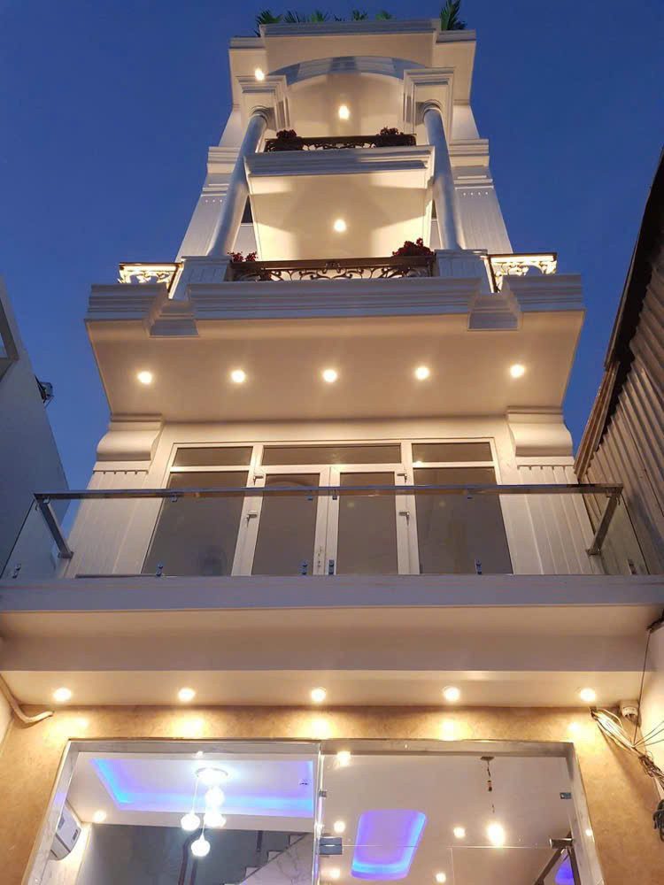 26 Tỷ! Bán Khách Sạn Nguyễn Xí, Bình Thạnh - 18 Phòng - 107m2 - Doanh thu 220-250tr/th