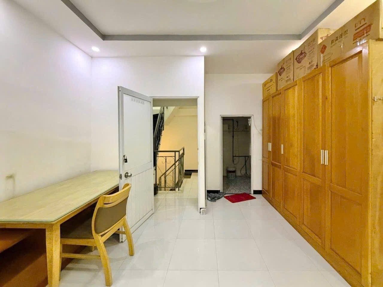 🏡NHÀ HXH 5M - HUỲNH VĂN BÁNH - PHÚ NHUẬN- 3 TẦNG -BAN CÔNG LỚN- DƯỚI 💰 6 TỶ - ✨PHÙ HỢP Ở, CHO THUÊ , ĐẦU TƯ GIỮ TIỀN, GIA ĐÌNH TRẺ