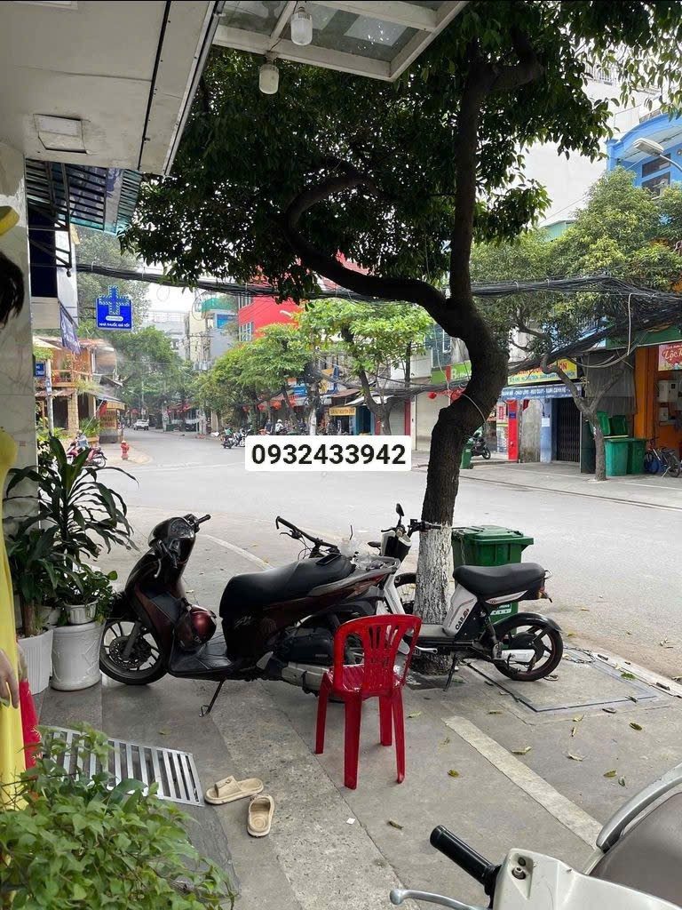 12tr nhà mặt tiền Thân Nhân Trung Q.tân bình